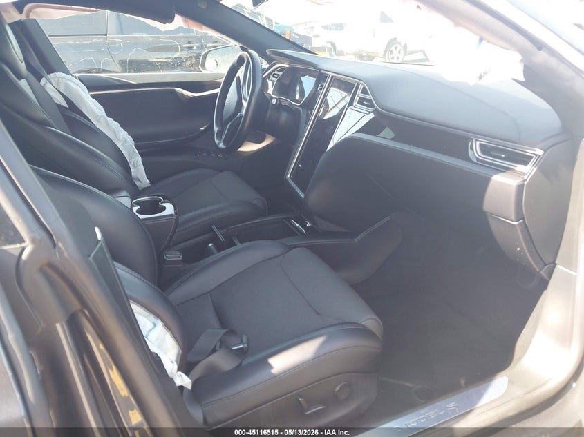 2018 Tesla Model s VIN 5YJSA1E27JF247833 IAAI salvage auction — SIDE, Salvage (California), sold $7,200 on 2026-07-16 (photo 5)