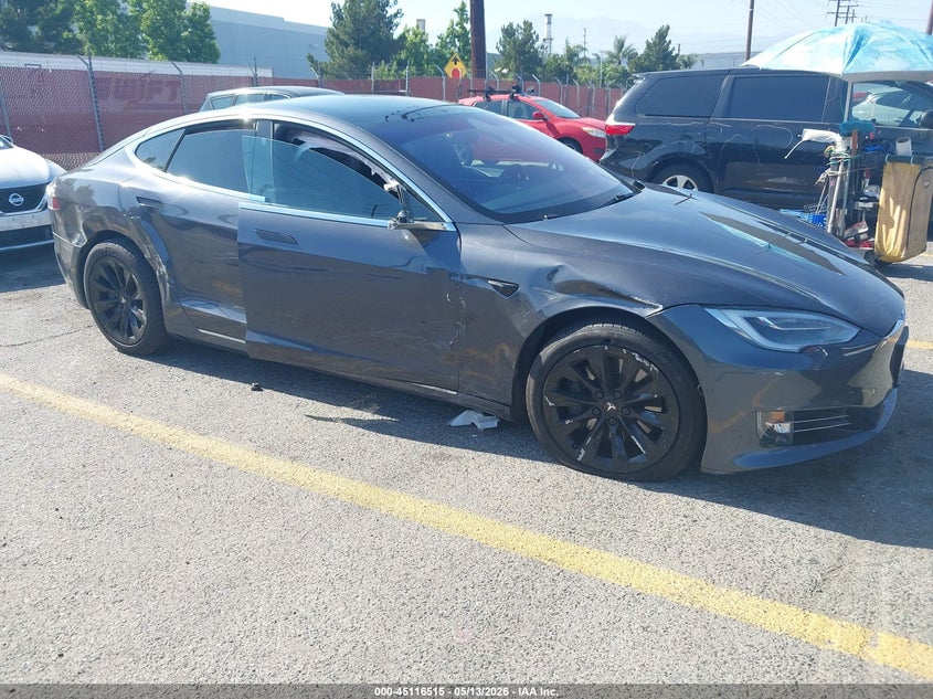 2018 Tesla Model s VIN 5YJSA1E27JF247833 IAAI salvage auction — SIDE, Salvage (California), sold $7,200 on 2026-07-16 (photo 6)