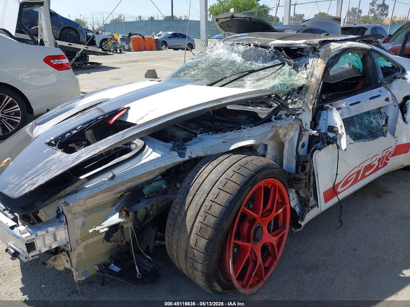 2025 Porsche 911 VIN WP0AF2A96SS278033 IAAI salvage auction — LEFT SIDE, Salvage (California), sold $36,250 on 2026-07-15 (photo 6)