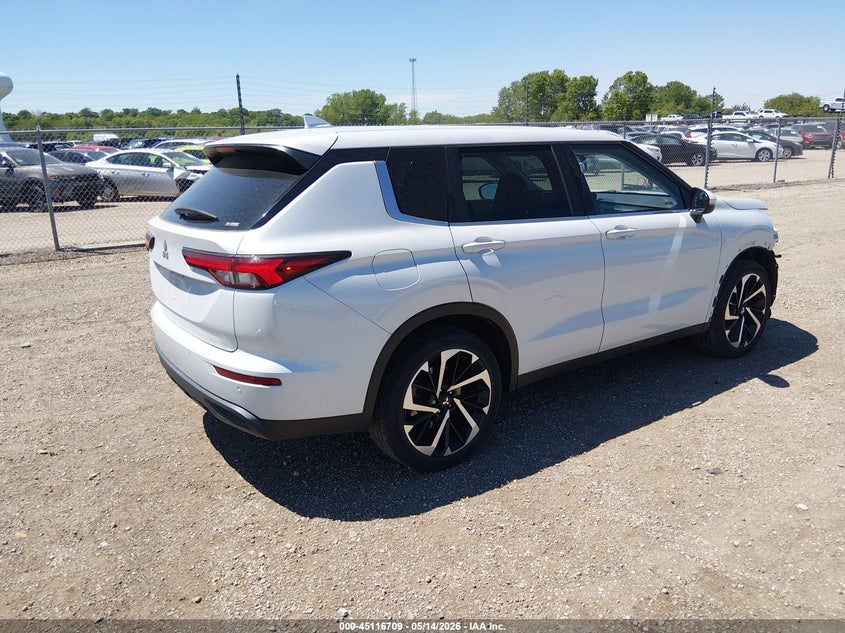 2022 Mitsubishi Outlander VIN JA4J4TA88NZ020184 IAAI salvage auction — FRONT END, Salvage (Illinois), sold $7,500 on 2026-07-15 (photo 4)
