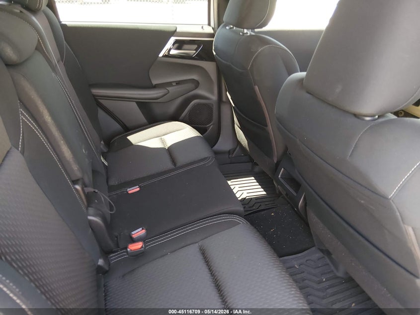 2022 Mitsubishi Outlander VIN JA4J4TA88NZ020184 IAAI salvage auction — FRONT END, Salvage (Illinois), sold $7,500 on 2026-07-15 (photo 8)