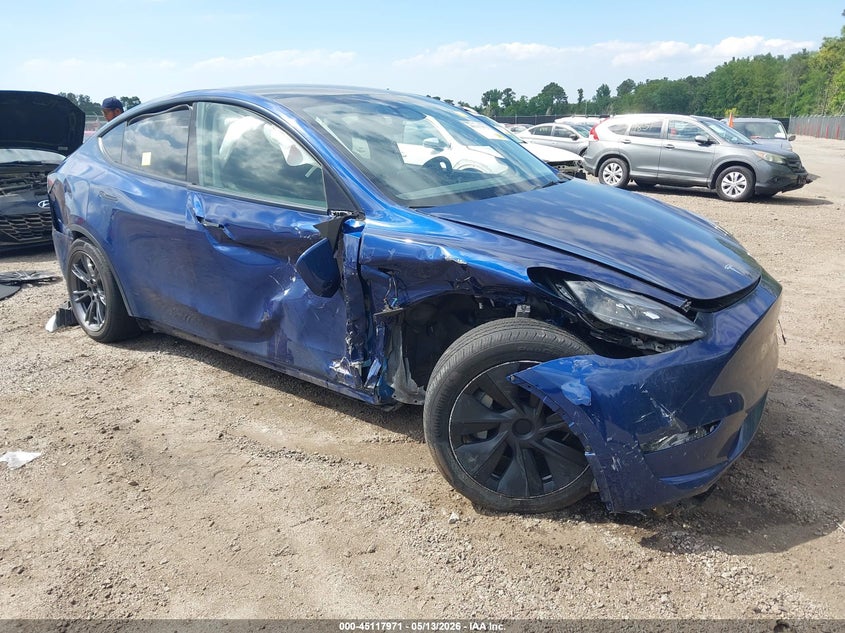 2025 Tesla Model y VIN 7SAYGDEE4SA346938 IAAI salvage auction — SIDE, Salvage (South Carolina), sold $7,500 on 2026-07-09 (photo 1)