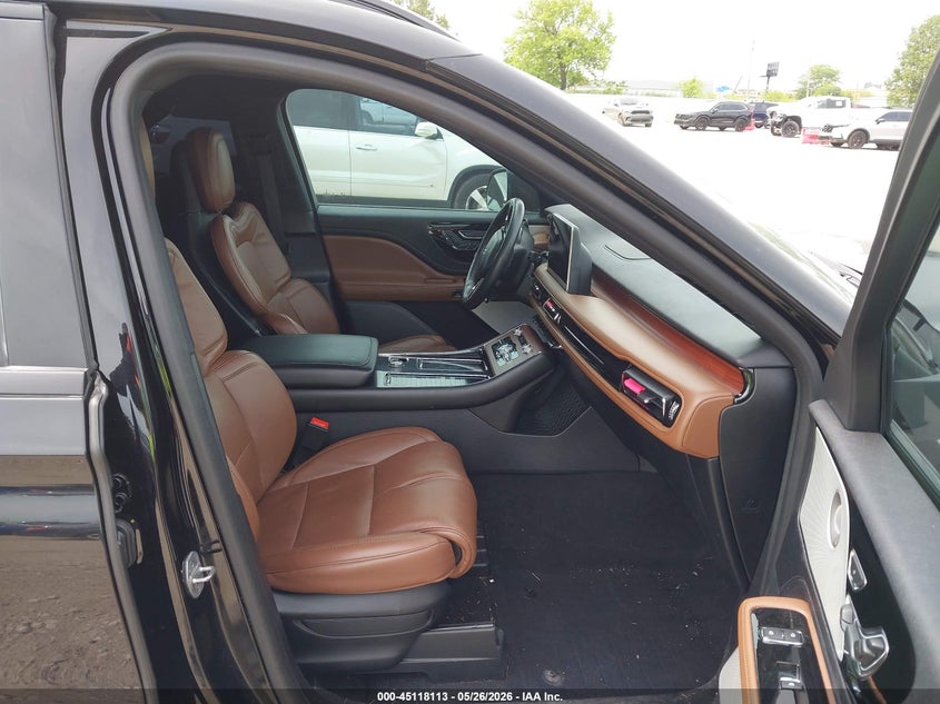 2023 Lincoln Aviator VIN 5LM5J7XC1PGL06789 IAAI salvage auction — HAIL, Salvage (Illinois), sold $15,950 on 2026-07-21 (photo 5)