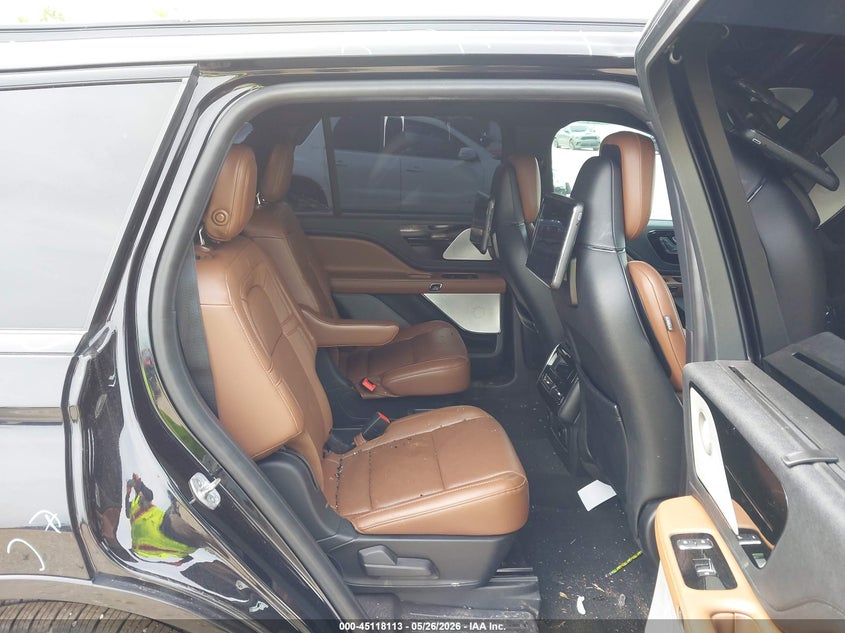 2023 Lincoln Aviator VIN 5LM5J7XC1PGL06789 IAAI salvage auction — HAIL, Salvage (Illinois), sold $15,950 on 2026-07-21 (photo 8)