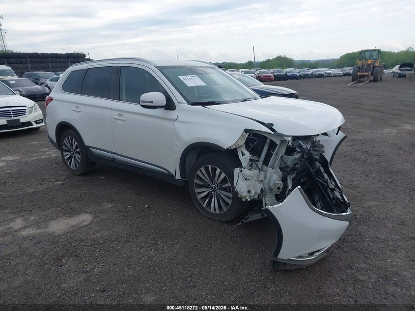 2020 Mitsubishi Outlander VIN JA4AZ3A30LZ029738 IAAI salvage auction — FRONT END, Salvage (Pennsylvania), sold $2,700 on 2026-07-17 (photo 1)