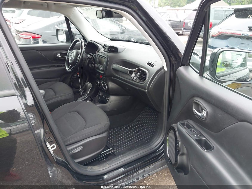 2017 Jeep Renegade VIN ZACCJBBB9HPG05810 IAAI salvage auction — HAIL, Salvage (Iowa), sold $3,750 on 2026-07-20 (photo 5)