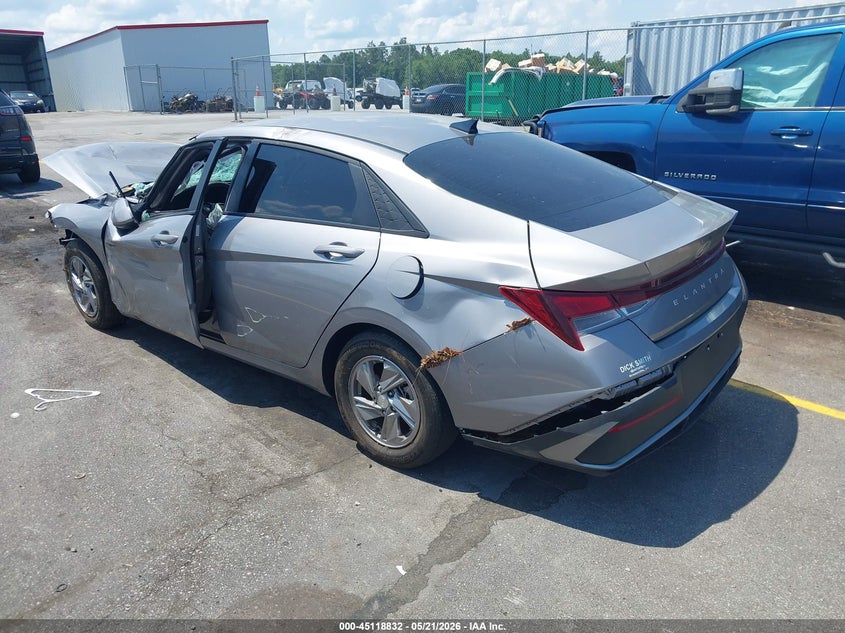 2025 Hyundai Elantra VIN KMHLL4DG1SU910380 IAAI salvage auction — ROLLOVER, Salvage (South Carolina), sold $775 on 2026-07-29 (photo 3)