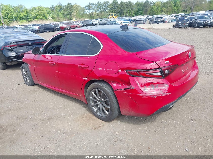 2019 Alfa romeo Giulia VIN ZARFANAN1K7609290 IAAI salvage auction — NORMAL WEAR, Clear (Pennsylvania), sold $1,900 on 2026-07-14 (photo 3)