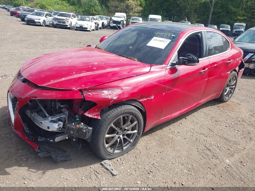 2019 Alfa romeo Giulia VIN ZARFANAN1K7609290 IAAI salvage auction — NORMAL WEAR, Clear (Pennsylvania), sold $1,900 on 2026-07-14 (photo 6)
