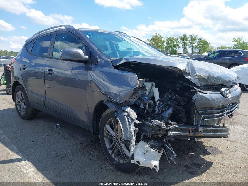 2015 Hyundai Tucson VIN KM8JU3AG3FU954406 IAAI salvage auction — FRONT & REAR, Salvage (New Jersey), sold $1,325 on 2026-07-06 (photo 1)