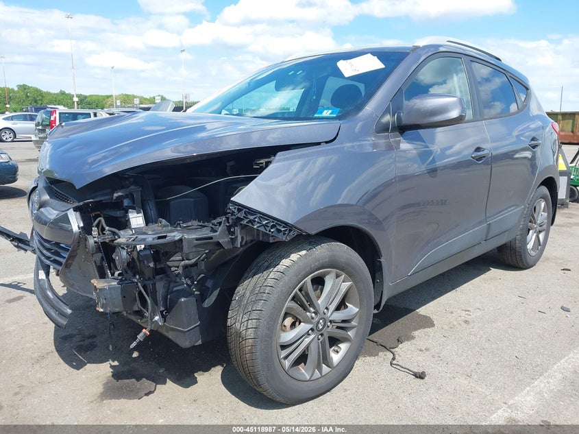 2015 Hyundai Tucson VIN KM8JU3AG3FU954406 IAAI salvage auction — FRONT & REAR, Salvage (New Jersey), sold $1,325 on 2026-07-06 (photo 2)