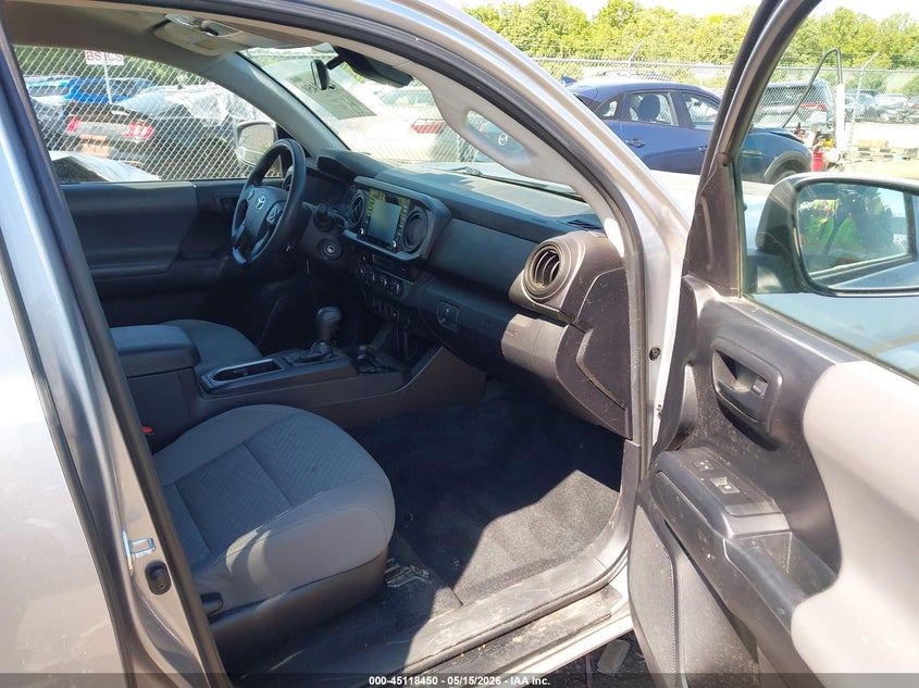 2021 Toyota Tacoma VIN 5TFCZ5ANXMX281103 IAAI salvage auction — FRONT & REAR, Salvage (Virginia), sold $15,200 on 2026-07-27 (photo 5)