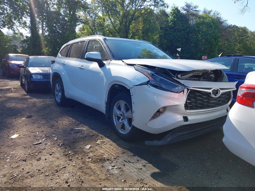 2024 Toyota Highlander VIN 5TDKDRBH0RS545436 — IAAI salvage auction photo