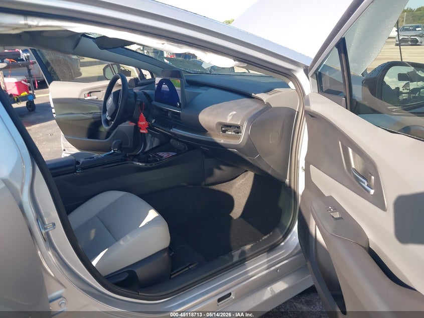 2025 Toyota Prius VIN JTDACAAU9S3063814 IAAI salvage auction — LEFT SIDE, Rebuildable (Florida), sold $9,700 on 2026-07-30 (photo 5)