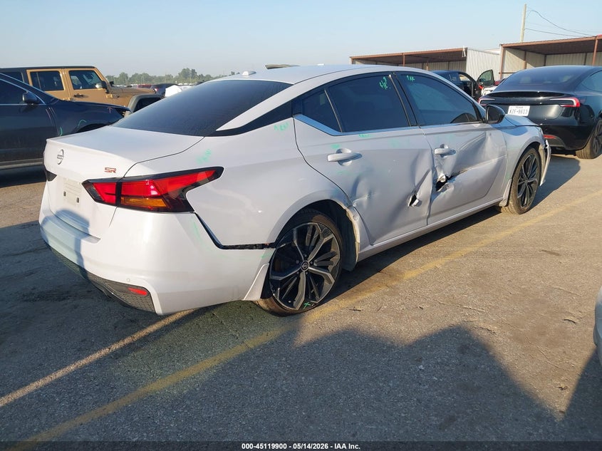 2024 Nissan Altima VIN 1N4BL4CV3RN304900 IAAI salvage auction — RIGHT SIDE, Original (Texas), sold $8,700 on 2026-07-29 (photo 4)