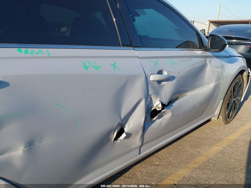 2024 Nissan Altima VIN 1N4BL4CV3RN304900 IAAI salvage auction — RIGHT SIDE, Original (Texas), sold $8,700 on 2026-07-29 (photo 6)