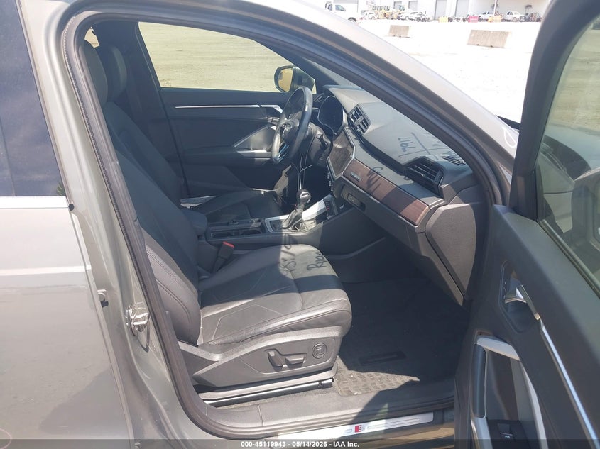 2020 Audi Q3 VIN WA1EECF31L1047332 IAAI salvage auction — FRONT END, Original (Texas), sold $6,000 on 2026-07-22 (photo 5)