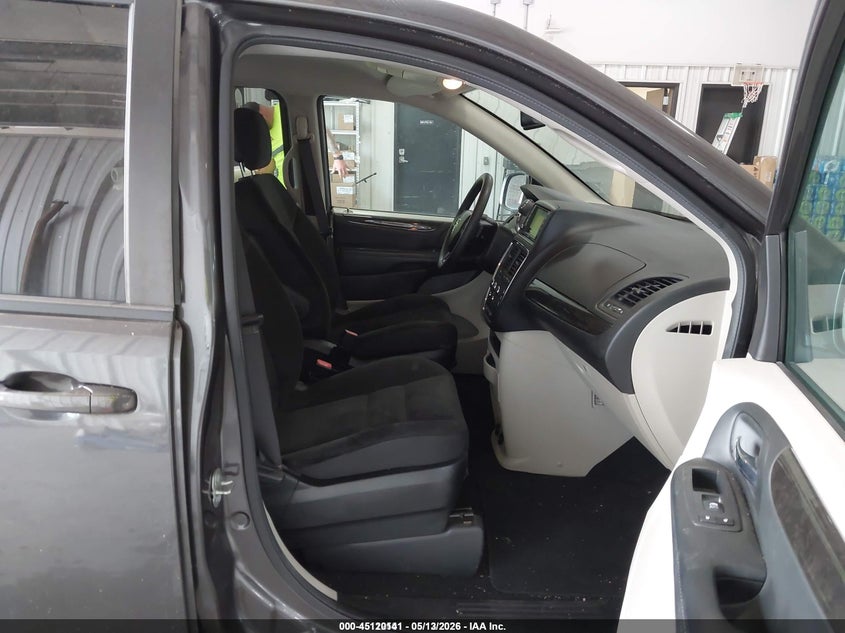 2018 Dodge Grand caravan VIN 2C4RDGBG9JR262377 IAAI salvage auction — FRONT END, SF97 (Kansas), sold $7,200 on 2026-07-09 (photo 5)