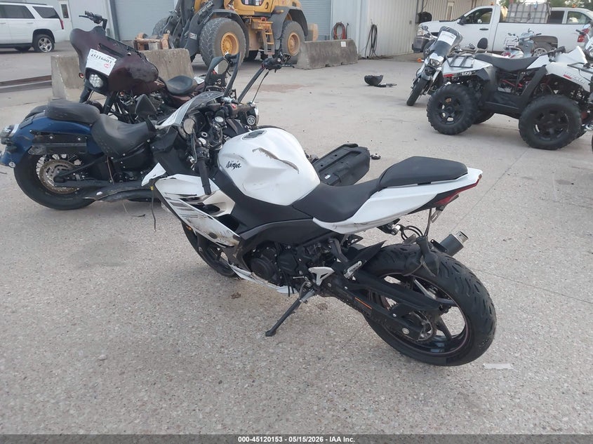 2023 Kawasaki Ex VIN JKAEXKG17PDAK9927 IAAI salvage auction — FRONT END, Salvage (Texas), sold $475 on 2026-07-07 (photo 3)