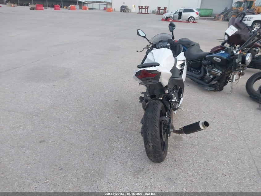 2023 Kawasaki Ex VIN JKAEXKG17PDAK9927 IAAI salvage auction — FRONT END, Salvage (Texas), sold $475 on 2026-07-07 (photo 6)