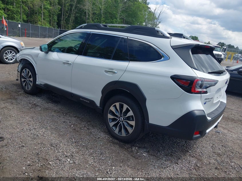 2024 Subaru Outback VIN 4S4BTGPD4R3137032 IAAI salvage auction — FRONT END, Salvage Title, sold $6,750 on 2026-10-14 (photo 3)