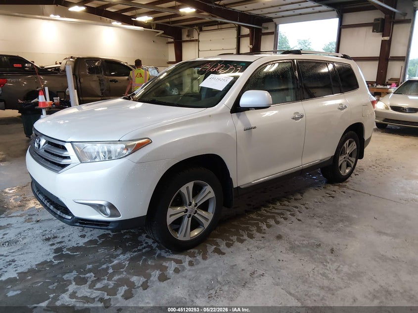2013 Toyota Highlander VIN 5TDDK3EH7DS219990 IAAI salvage auction — MECHANICAL, Salvage (Kentucky), sold $3,350 on 2026-07-29 (photo 2)