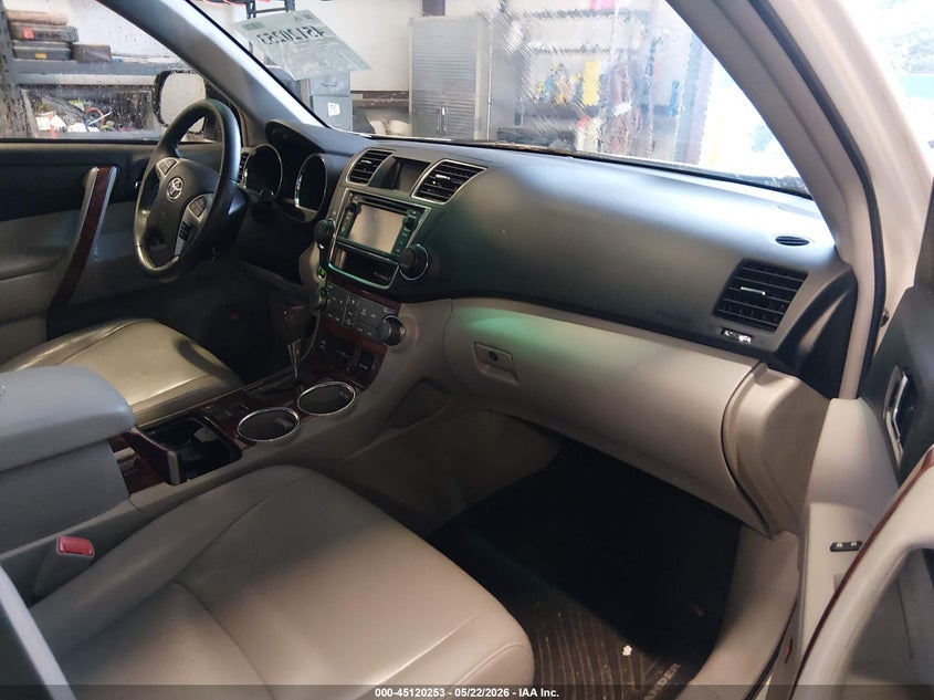 2013 Toyota Highlander VIN 5TDDK3EH7DS219990 IAAI salvage auction — MECHANICAL, Salvage (Kentucky), sold $3,350 on 2026-07-29 (photo 5)