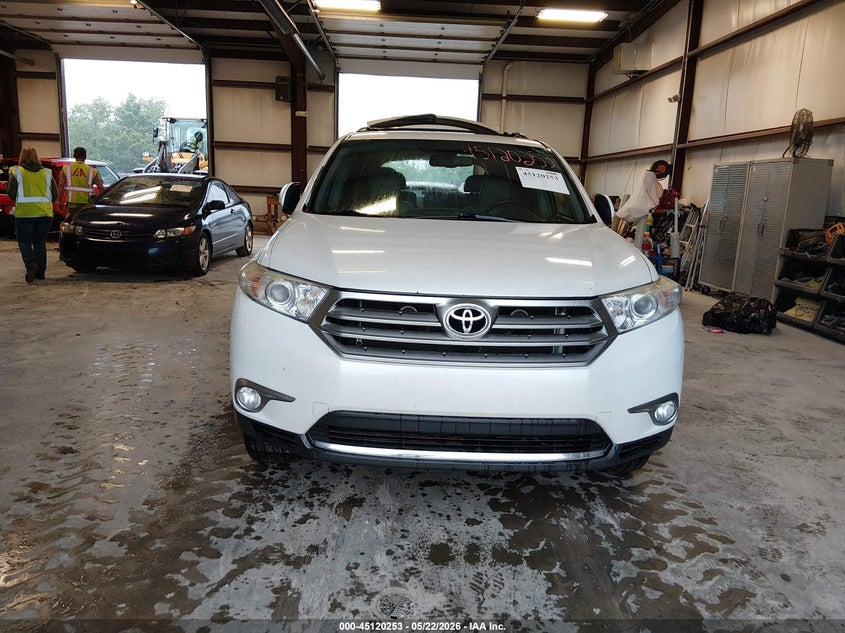 2013 Toyota Highlander VIN 5TDDK3EH7DS219990 IAAI salvage auction — MECHANICAL, Salvage (Kentucky), sold $3,350 on 2026-07-29 (photo 6)