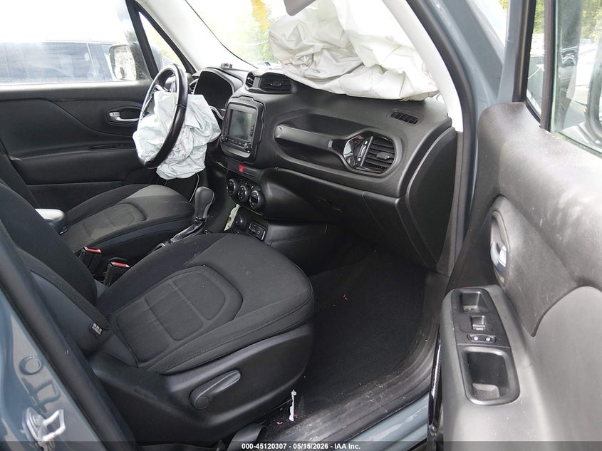 2017 Jeep Renegade VIN ZACCJBBB4HPF61988 IAAI salvage auction — LEFT & RIGHT, Salvage (Massachusetts), sold $425 on 2026-08-20 (photo 5)