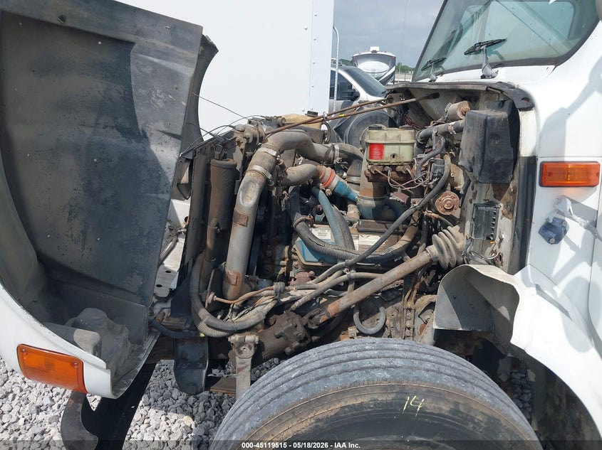 1999 International 4000 series VIN 1HTSCABM5XH605216 IAAI salvage auction — FRONT & REAR, Clear (Oklahoma), sold $725 on 2026-07-08 (photo 9)