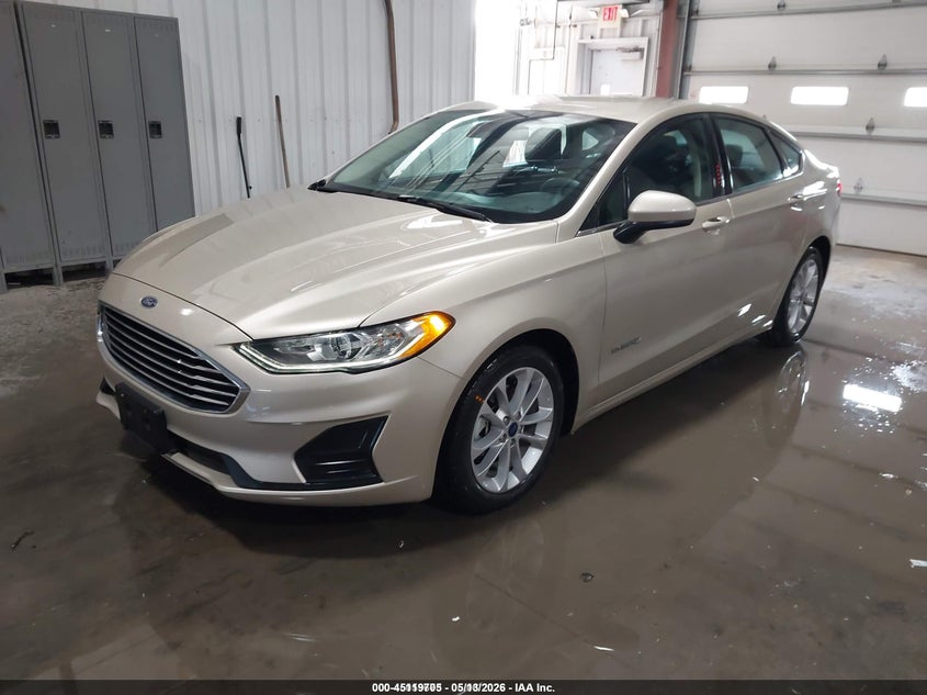 2019 Ford Fusion VIN 3FA6P0LUXKR258670 IAAI salvage auction — HAIL, SF97 (Kansas), sold $13,300 on 2026-07-09 (photo 2)