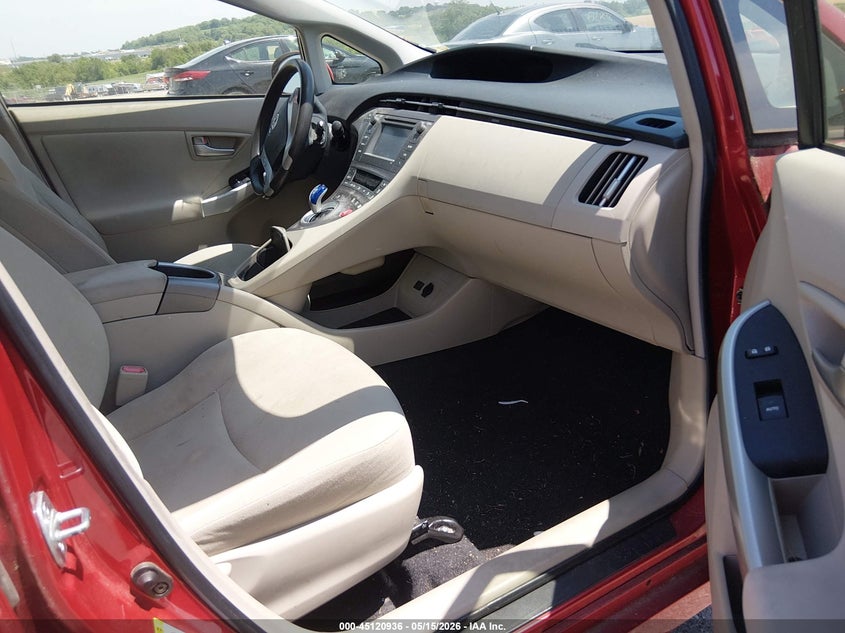 2014 Toyota Prius VIN JTDKN3DU5E1752819 IAAI salvage auction — LEFT & RIGHT, Salvage (Missouri), sold $2,650 on 2026-07-30 (photo 5)