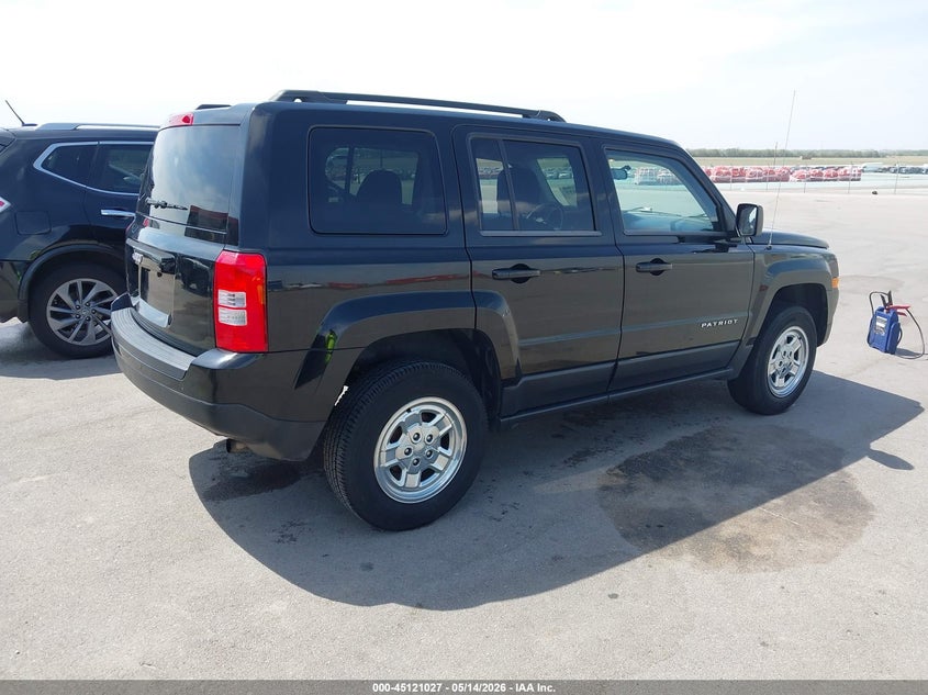 2014 Jeep Liberty (patriot) VIN 1C4NJPBA0ED864385 IAAI salvage auction — SIDE, Certificate Of Title (Nebraska), sold $850 on 2026-07-06 (photo 4)