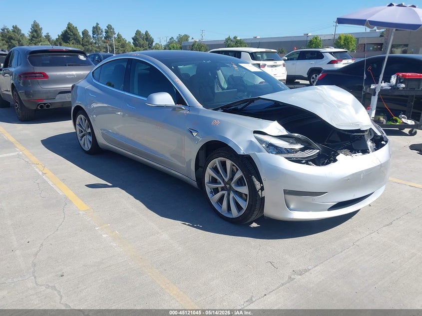 2018 Tesla Model 3 VIN 5YJ3E1EB1JF091085 IAAI salvage auction — FRONT END, Salvage (California), sold $6,200 on 2026-07-29 (photo 1)