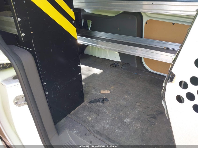 2019 Ford Transit VIN NM0LE7E28K1404675 IAAI salvage auction — NORMAL WEAR, Enterprise Vehicles Clear Only (Maryland), sold $3,850 on 2026-07-23 (photo 8)
