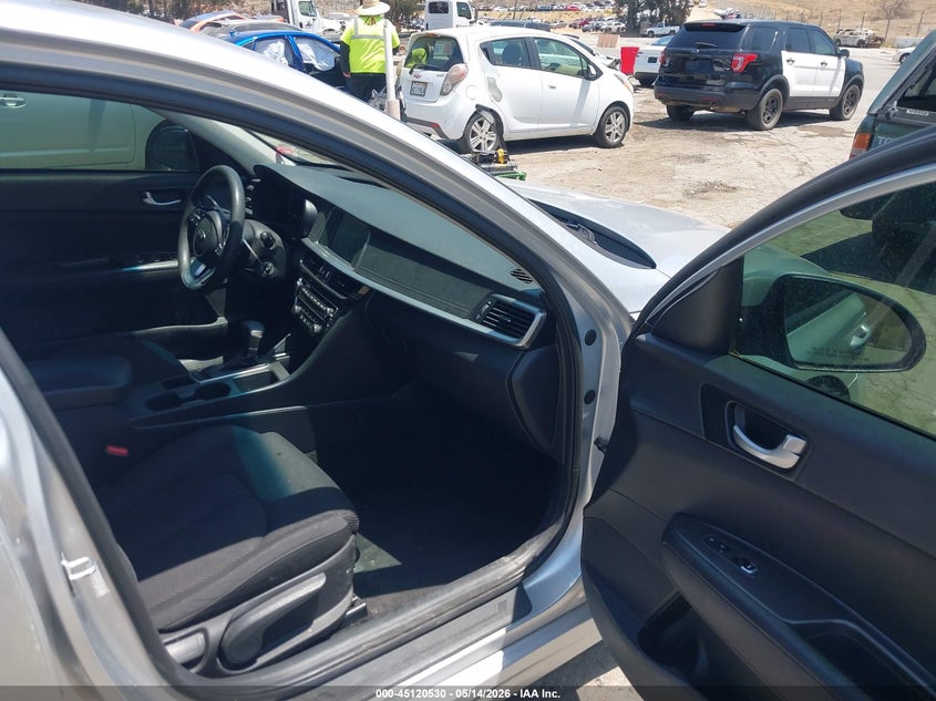 2020 Kia Optima VIN 5XXGT4L3XLG431306 IAAI salvage auction — UNKNOWN, Salvage (California), sold $775 on 2026-07-28 (photo 5)
