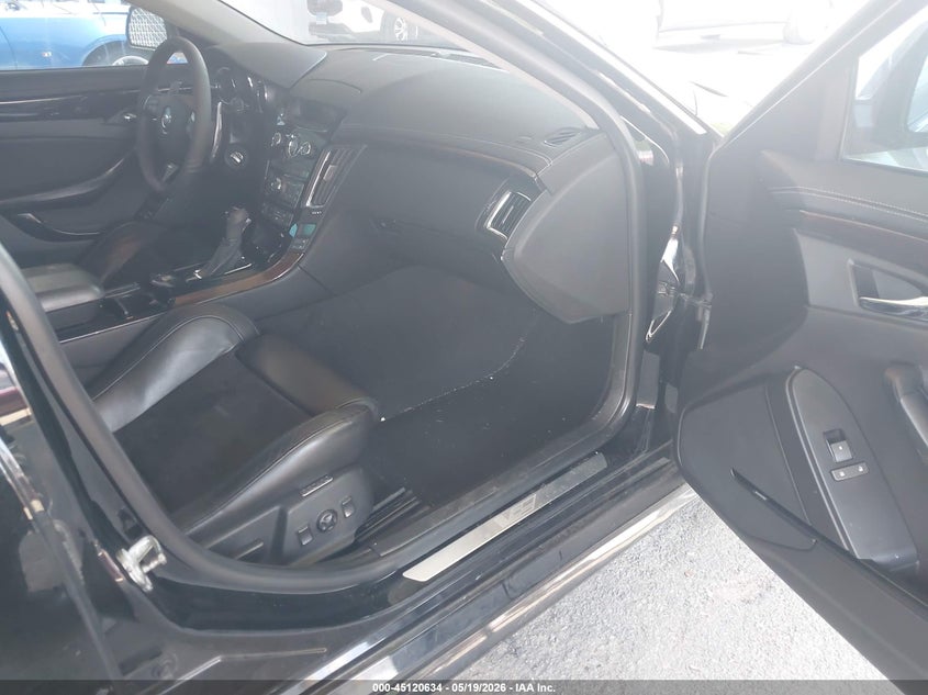 2010 Cadillac Cts-v VIN 1G6DV5EP5A0138949 IAAI salvage auction — REAR END, Salvage (Connecticut), sold $7,900 on 2026-09-30 (photo 5)