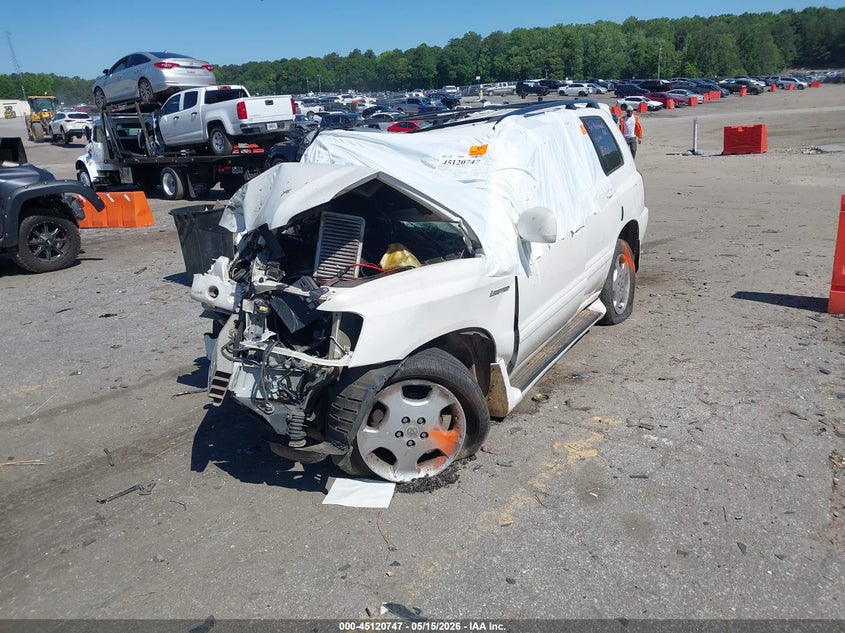2004 Toyota Highlander VIN JTEDP21A540034677 IAAI salvage auction — BIO HAZARD, Salvage (Georgia), sold $500 on 2026-07-08 (photo 2)