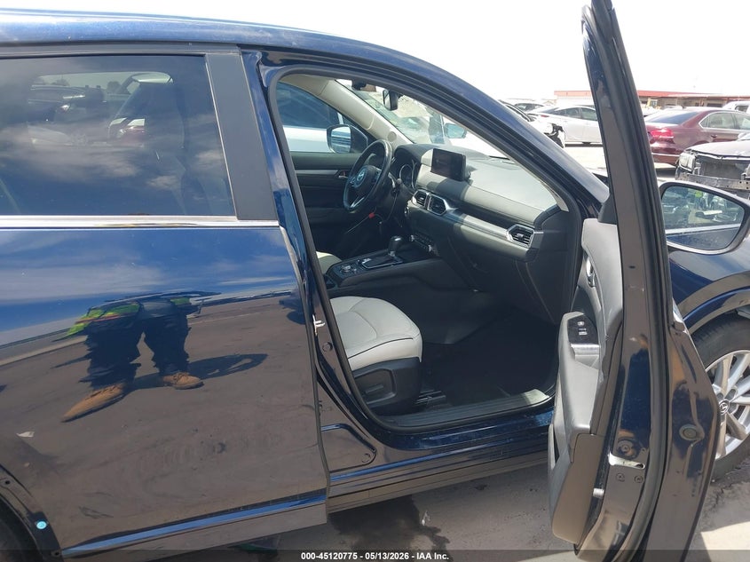 2025 Mazda Cx-5 VIN JM3KFBCM3S0689933 IAAI salvage auction — FRONT & REAR, Salvage (Arizona), sold $2,650 on 2026-07-28 (photo 5)