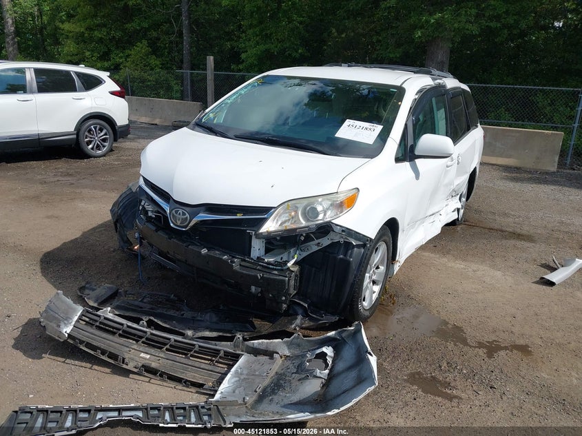 2018 Toyota Sienna VIN 5TDKZ3DC9JS939750 IAAI salvage auction — FRONT END, Salvage - Greater Than 75% (Maryland), sold $4,600 on 2026-07-08 (photo 2)