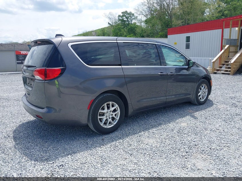 2022 Chrysler Voyager VIN 2C4RC1CG0NR132394 IAAI salvage auction — NORMAL WEAR, Sf97 (Virginia), sold $12,500 on 2026-07-31 (photo 4)