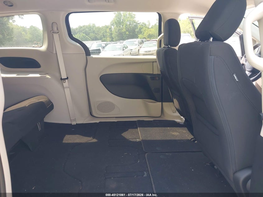 2022 Chrysler Voyager VIN 2C4RC1CG0NR132394 IAAI salvage auction — NORMAL WEAR, Sf97 (Virginia), sold $12,500 on 2026-07-31 (photo 8)