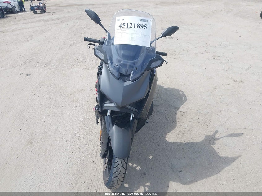 2025 Yamaha VIN MH3SH23YXSK001132 IAAI salvage auction — RIGHT SIDE, Salvage (California), sold $1,725 on 2026-07-15 (photo 5)