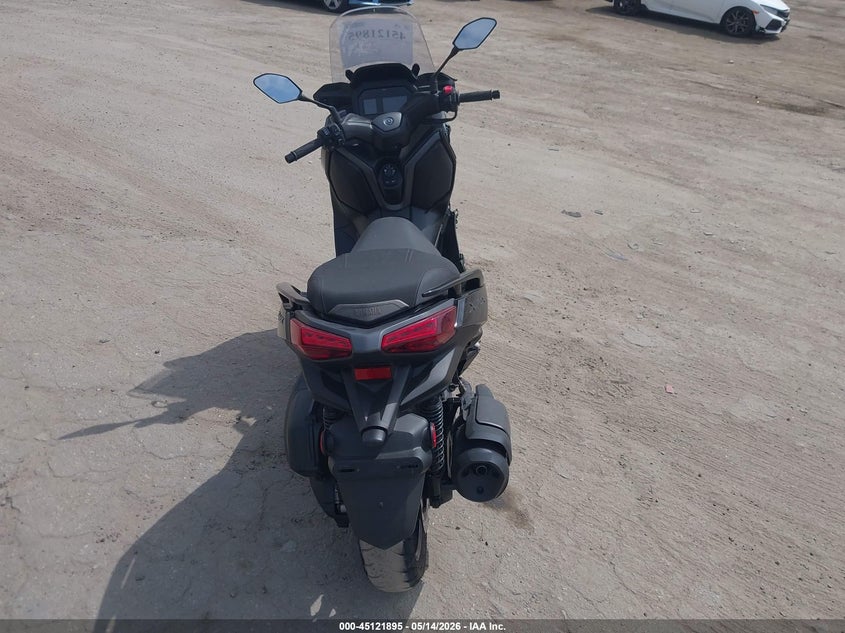 2025 Yamaha VIN MH3SH23YXSK001132 IAAI salvage auction — RIGHT SIDE, Salvage (California), sold $1,725 on 2026-07-15 (photo 6)