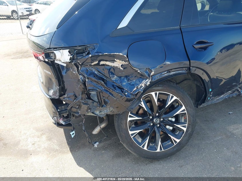 2025 Mazda Cx-90 VIN JM3KKEHA8S1207768 IAAI salvage auction — RIGHT SIDE, Salvage (Minnesota), sold $9,900 on 2026-07-29 (photo 6)