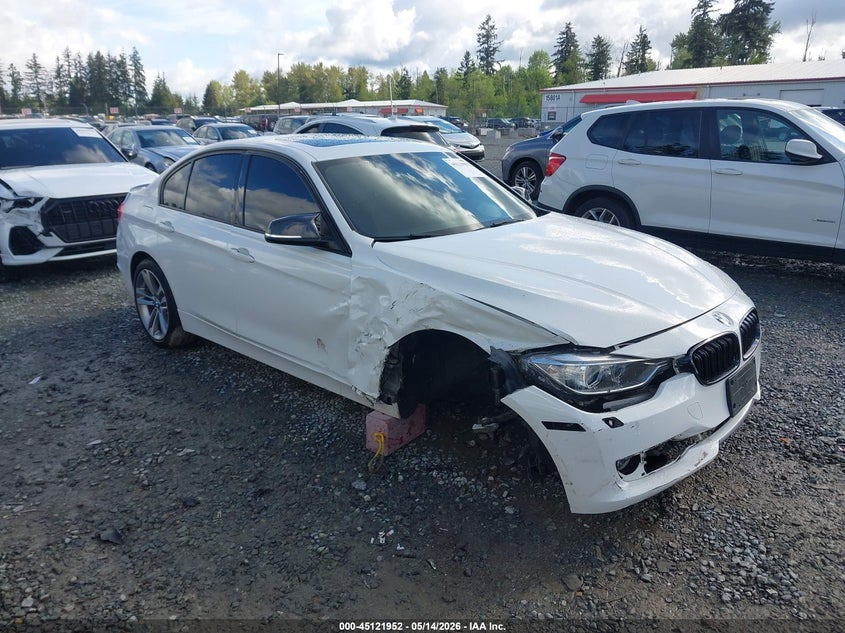 2013 BMW 3er VIN WBA3B3C5XDF531626 IAAI salvage auction — RIGHT FRONT, Bill Of Sale (Washington), sold $1,050 on 2026-08-05 (photo 1)