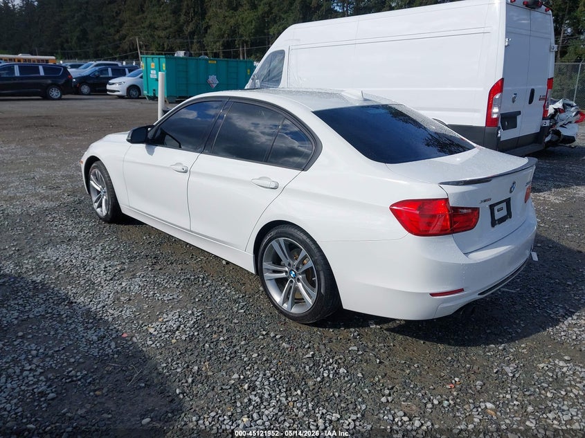 2013 BMW 3er VIN WBA3B3C5XDF531626 IAAI salvage auction — RIGHT FRONT, Bill Of Sale (Washington), sold $1,050 on 2026-08-05 (photo 3)
