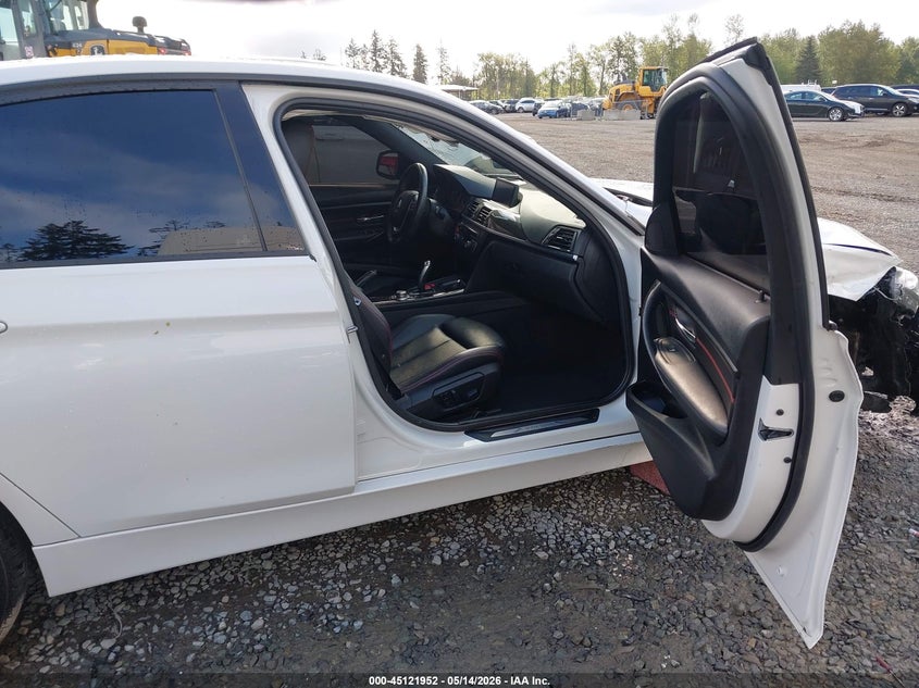 2013 BMW 3er VIN WBA3B3C5XDF531626 IAAI salvage auction — RIGHT FRONT, Bill Of Sale (Washington), sold $1,050 on 2026-08-05 (photo 5)