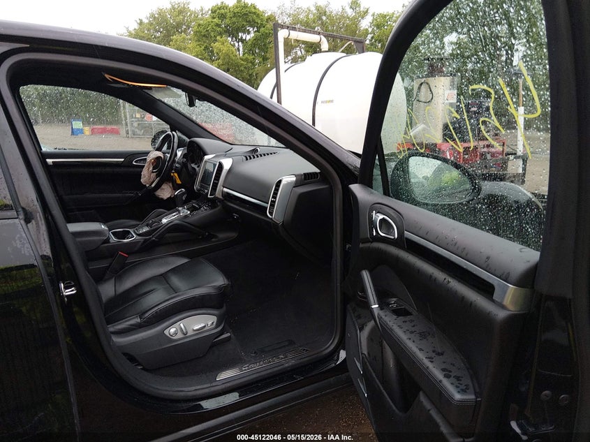 2017 Porsche Cayenne VIN WP1AB2A28HLA53385 IAAI salvage auction — FRONT END, Clear (Indiana), sold $7,775 on 2026-07-08 (photo 5)