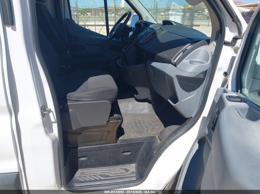2018 Ford Transit-350 VIN 1FTBW2XM8JKB06505 IAAI salvage auction — NORMAL WEAR, Sf97 (Texas), sold $30,700 on 2026-07-07 (photo 5)